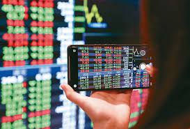 期货午间快评：上午行情回顾与下午交易策略